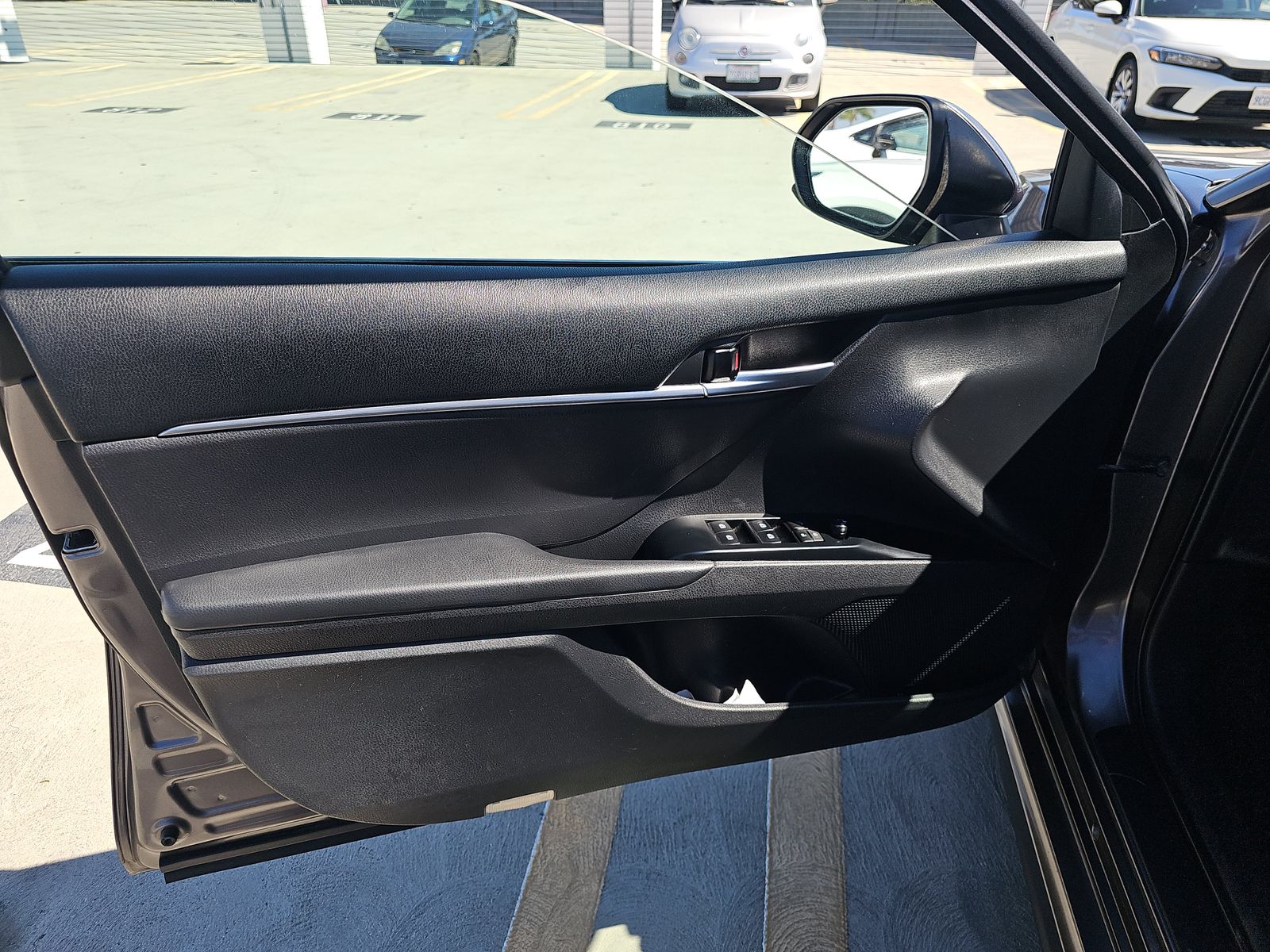 2018 Toyota Camry SE FWD