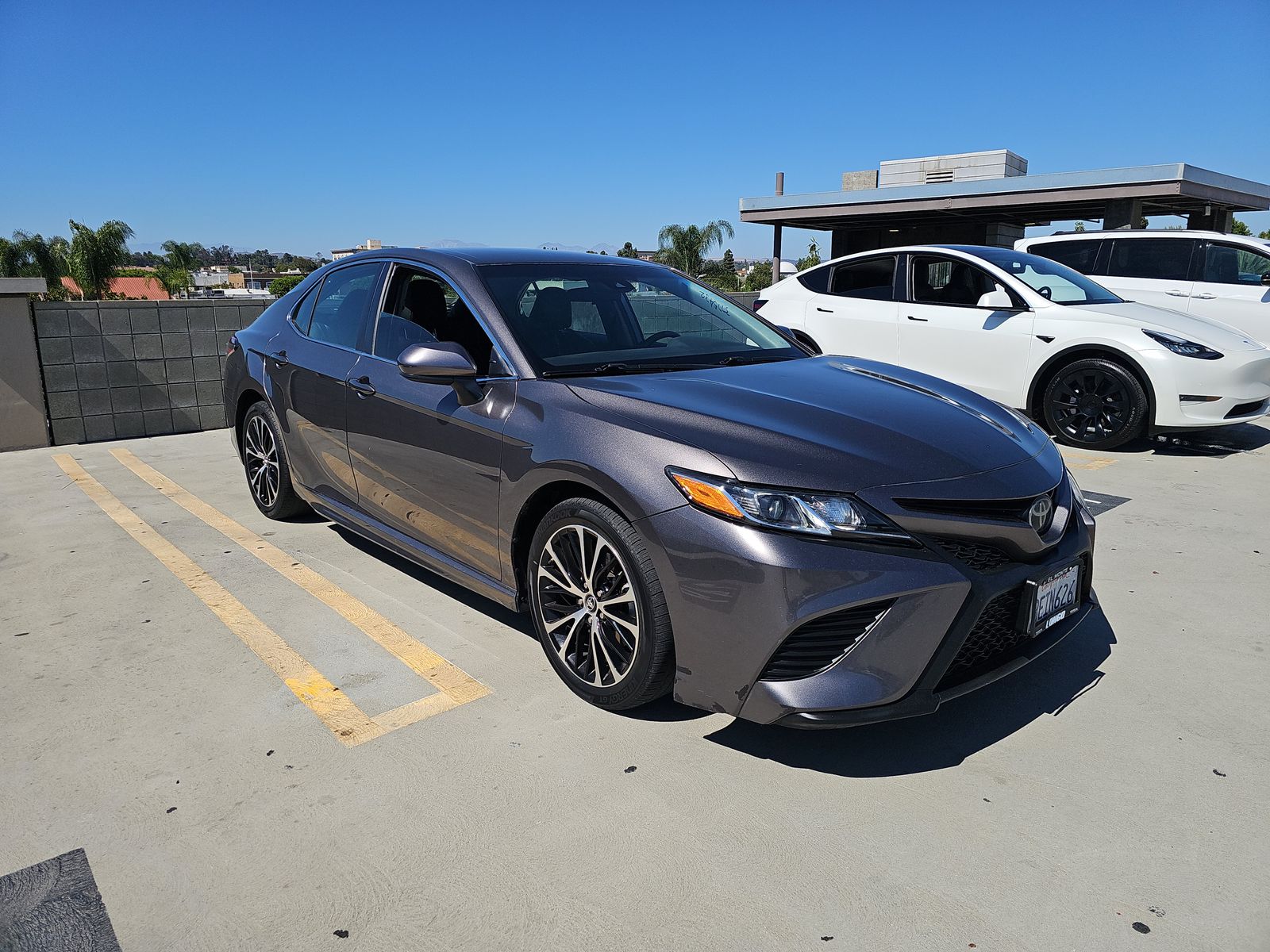 2018 Toyota Camry SE FWD