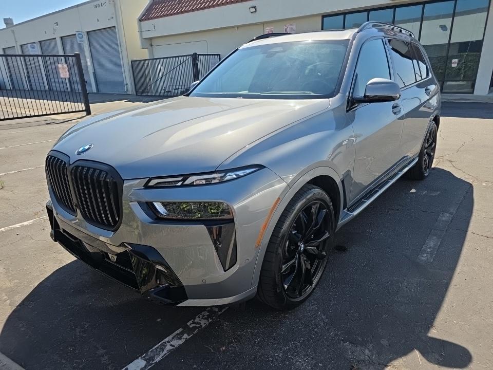 2023 BMW X7 xDrive40i AWD
