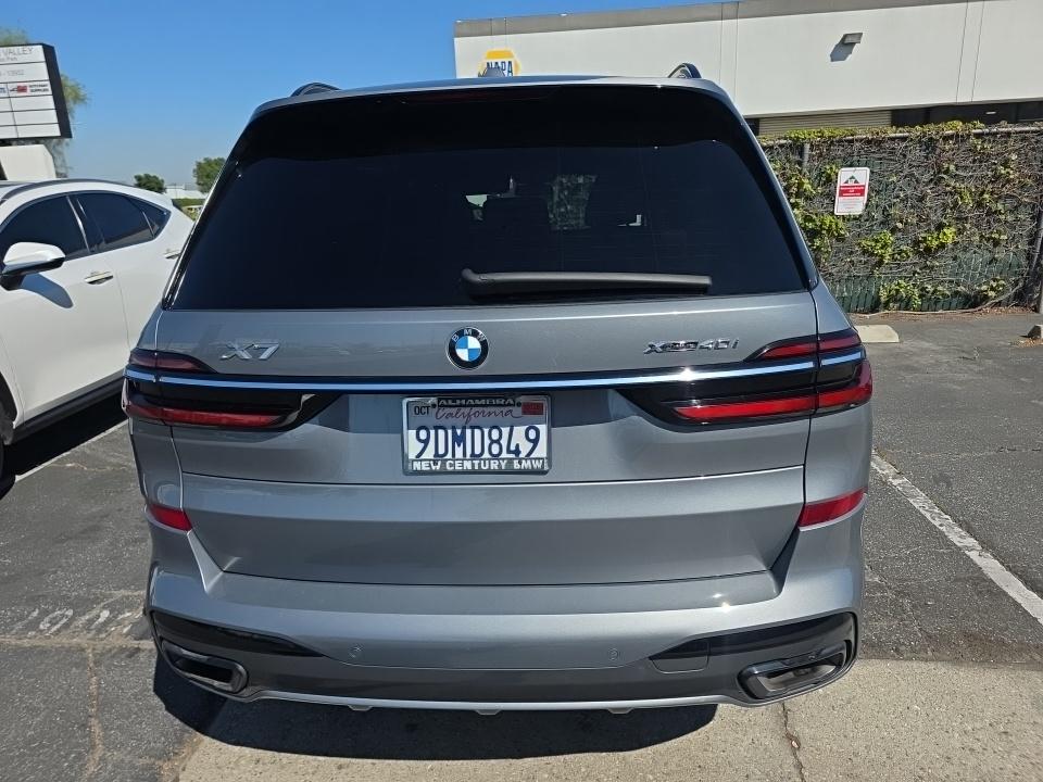 2023 BMW X7 xDrive40i AWD