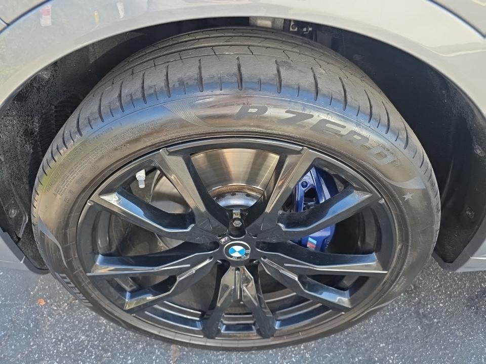 2023 BMW X7 xDrive40i AWD