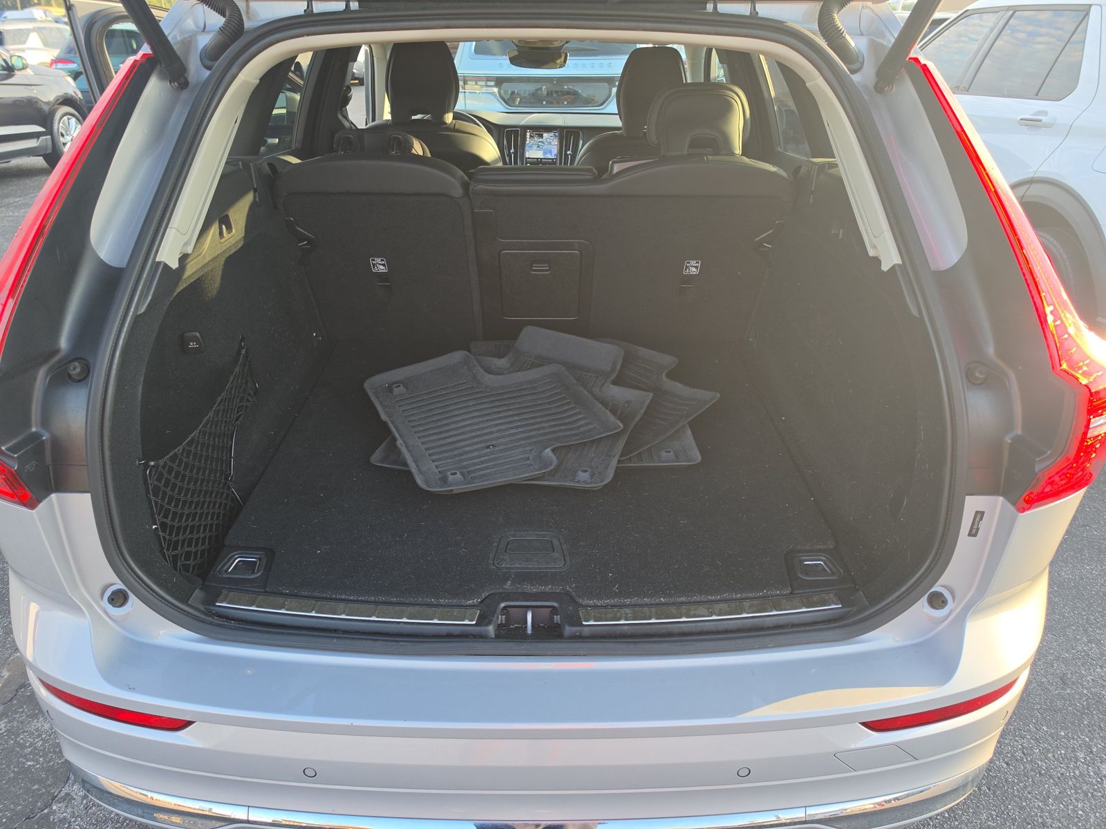 2023 Volvo XC60 B5 Ultimate FWD