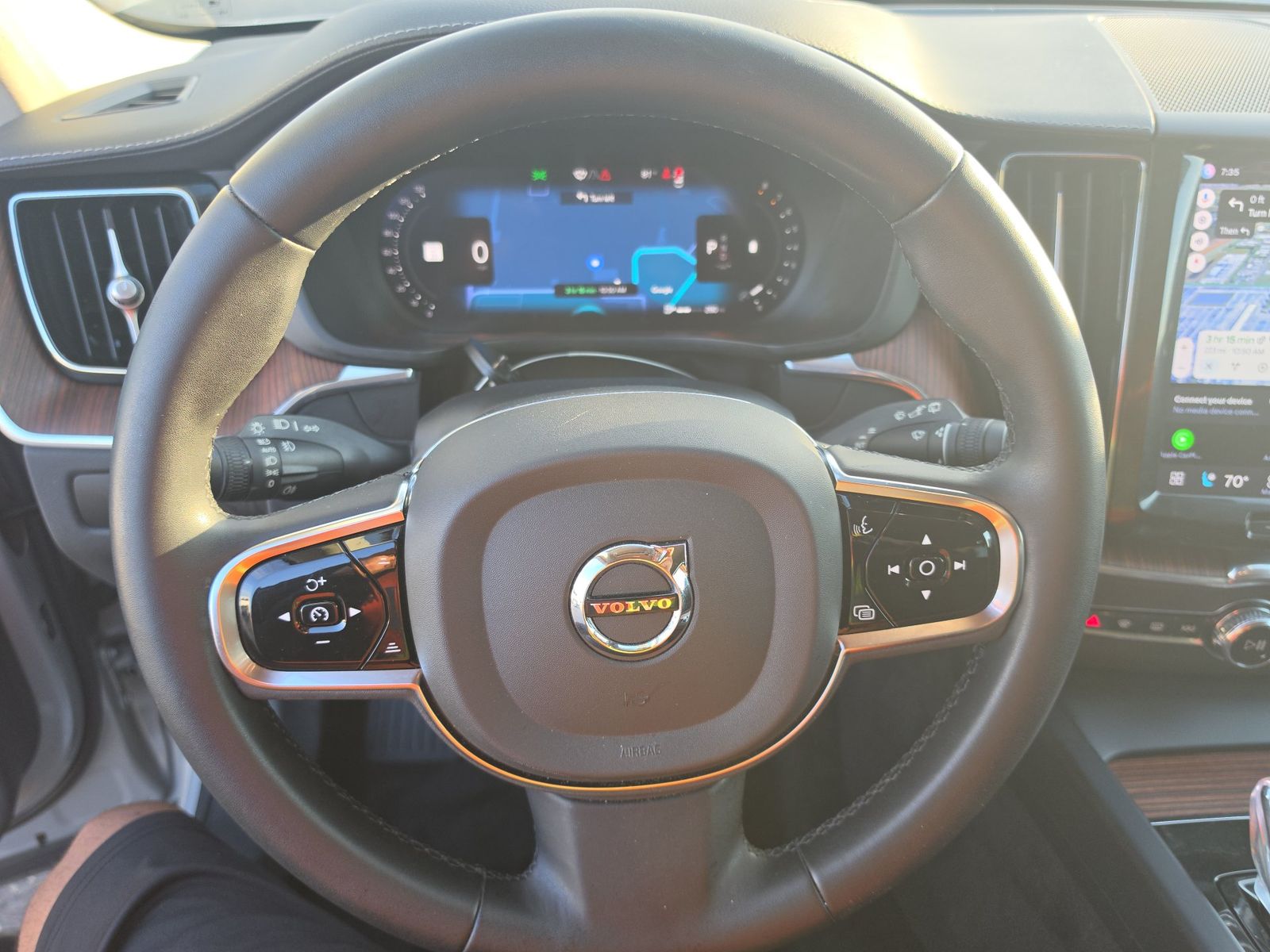2023 Volvo XC60 B5 Ultimate FWD