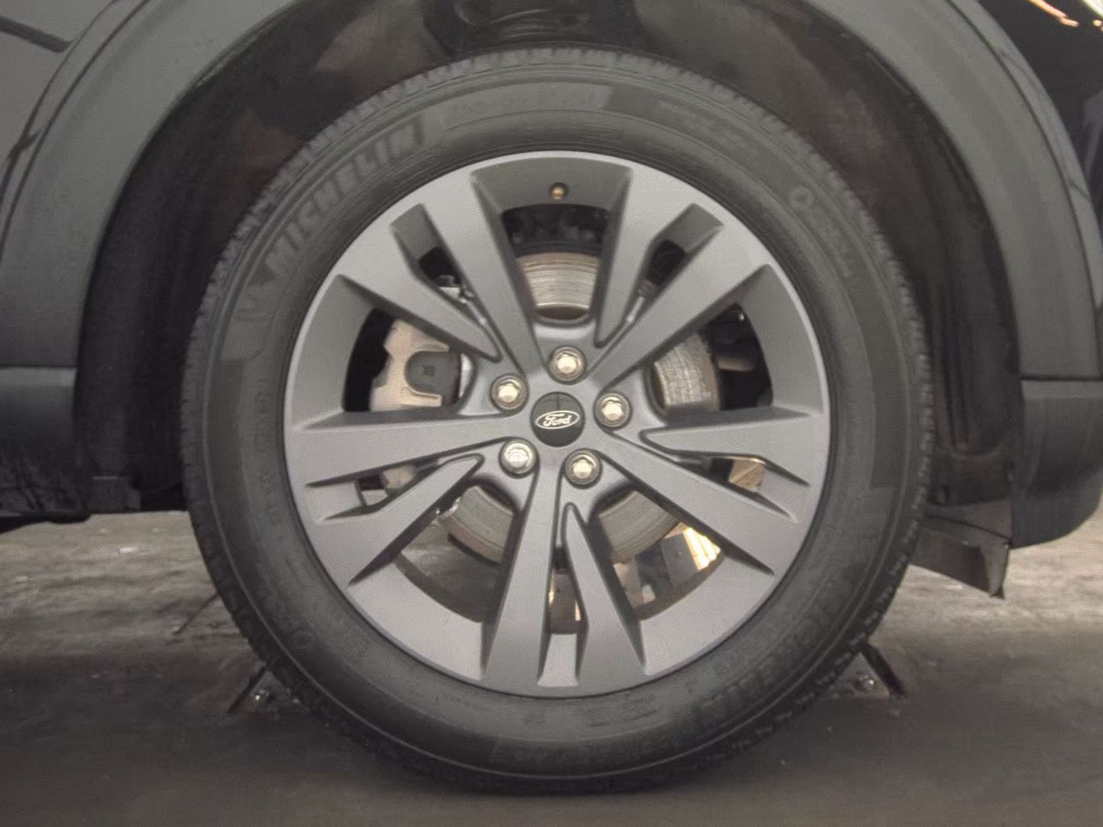 2024 Ford Explorer XLT AWD