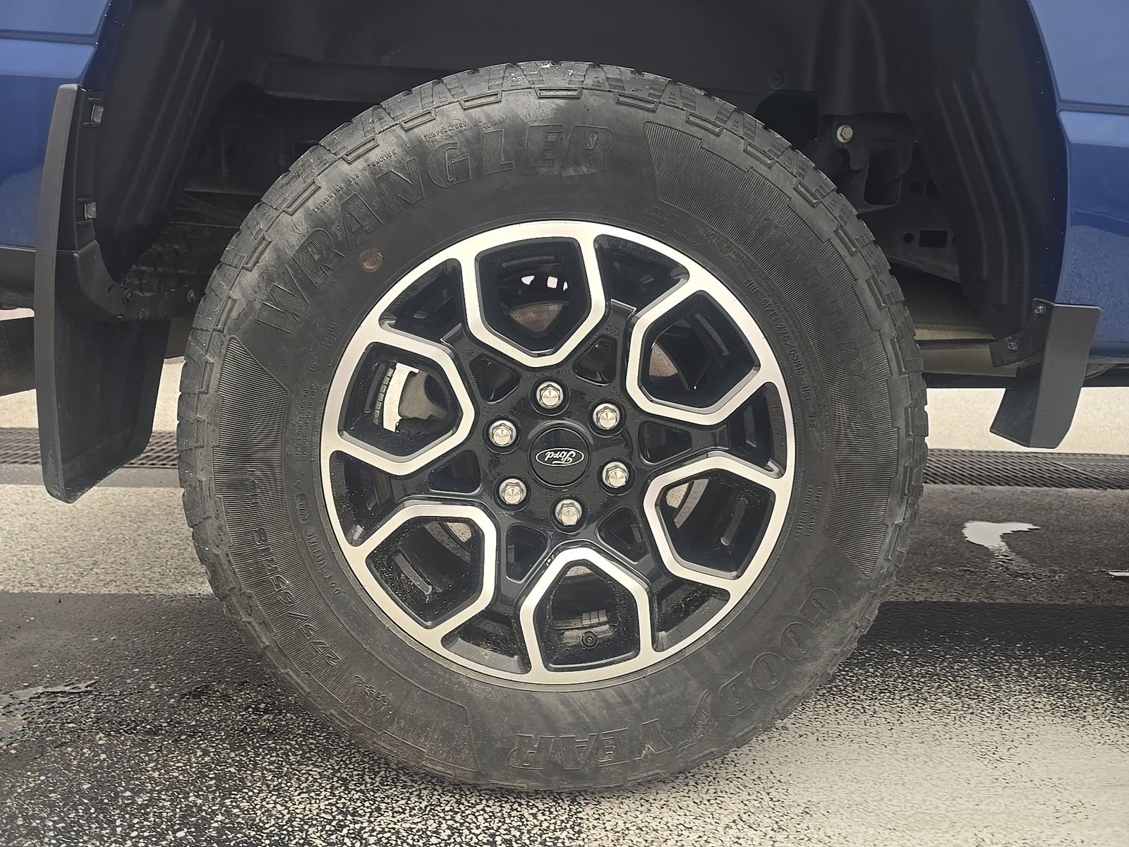 2023 Ford F-150 XLT AWD