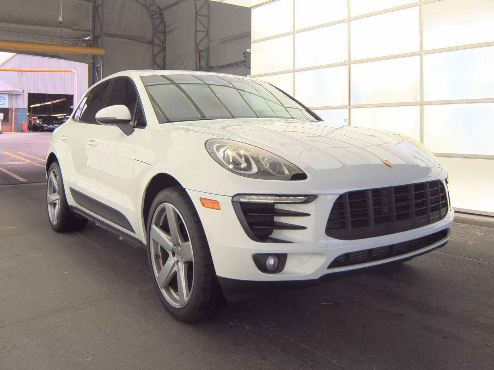 2018 Porsche Macan Sport Edition AWD