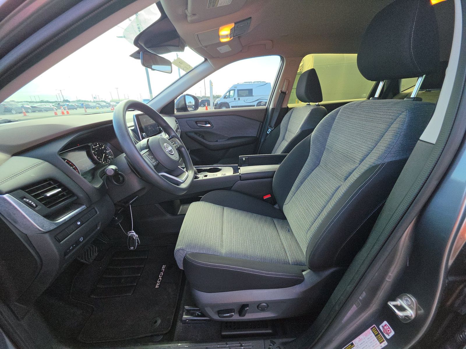 2023 Nissan Rogue SV FWD