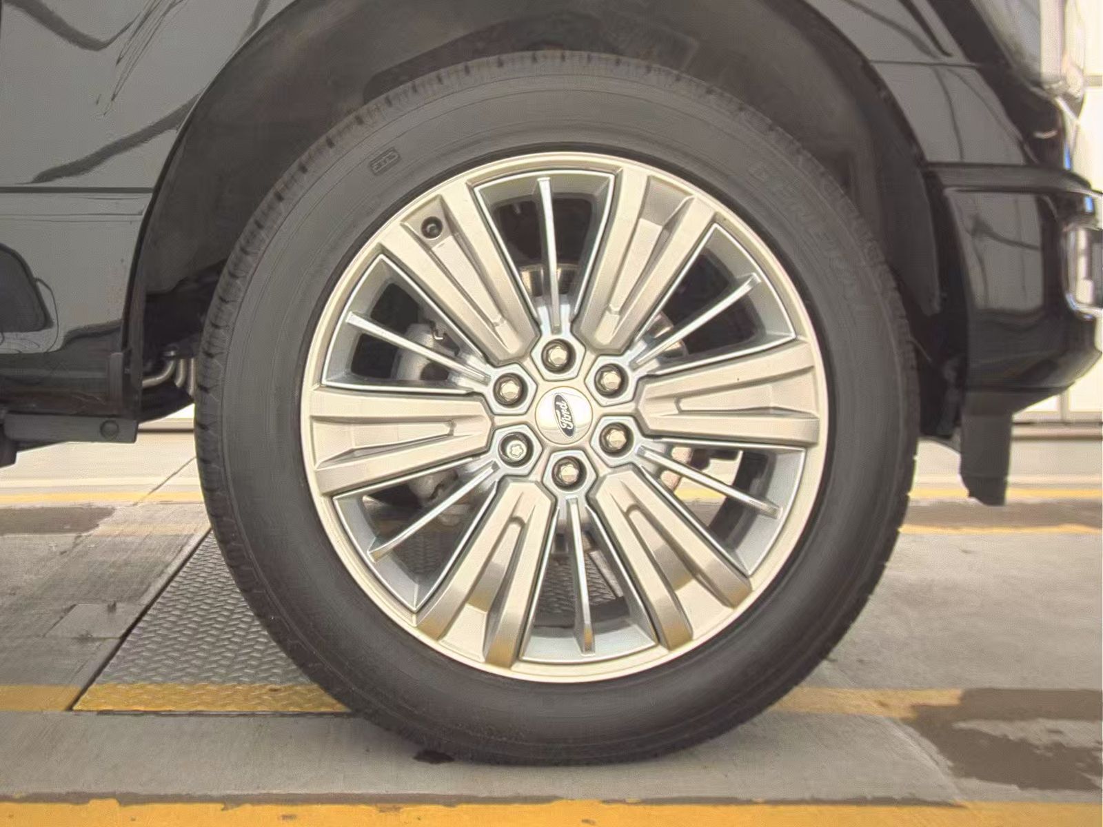 2024 Ford F-150 Hybrid Platinum AWD