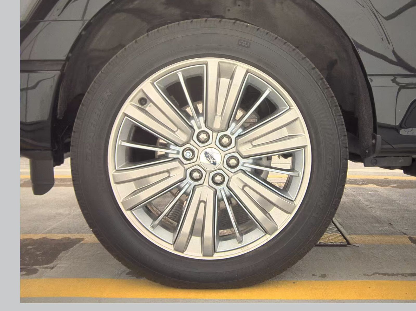 2024 Ford F-150 Hybrid Platinum AWD