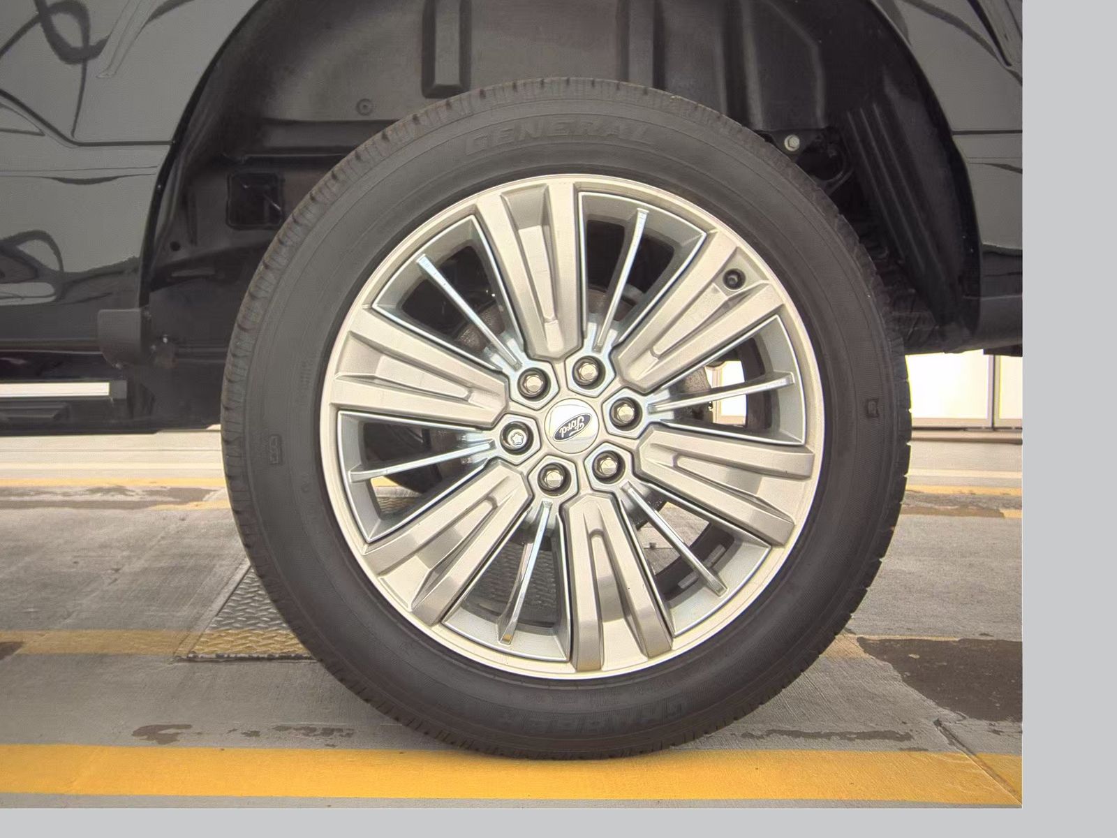 2024 Ford F-150 Hybrid Platinum AWD