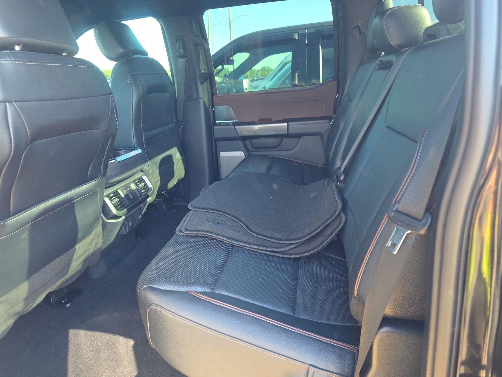 2023 Ford F-150 Lariat AWD