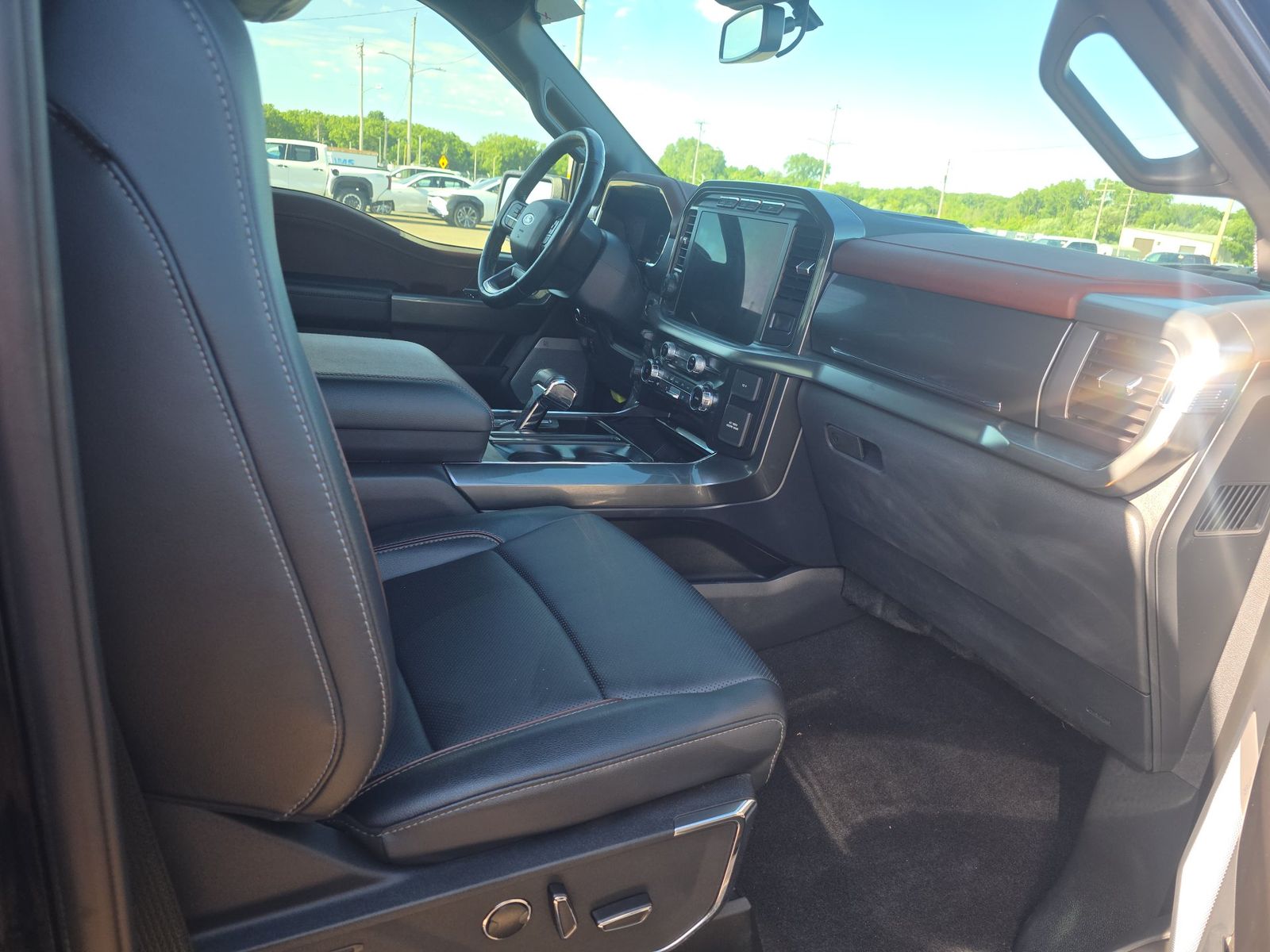 2023 Ford F-150 Lariat AWD