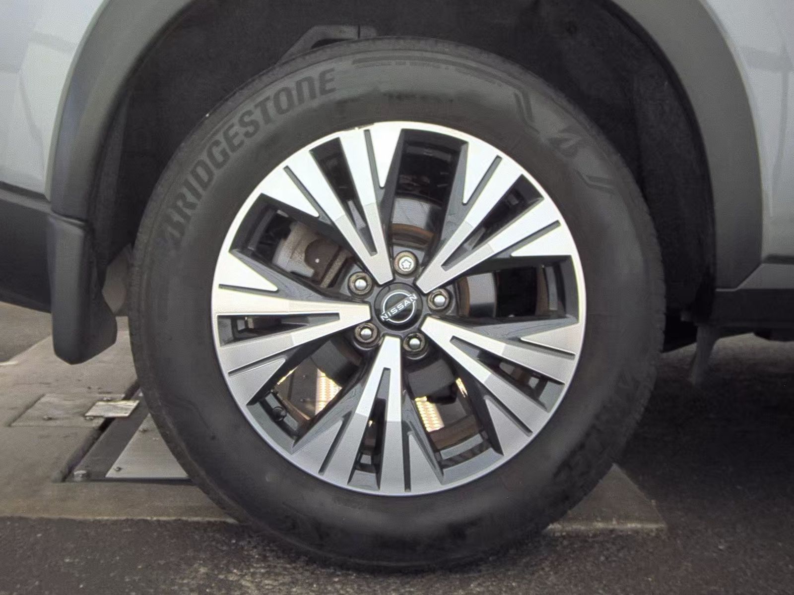 2023 Nissan Rogue SV FWD