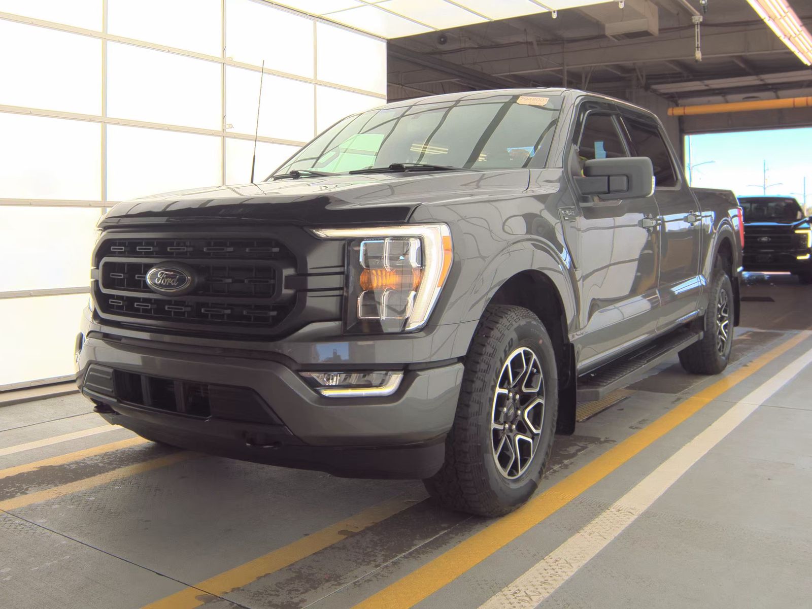 2023 Ford F-150 XLT AWD