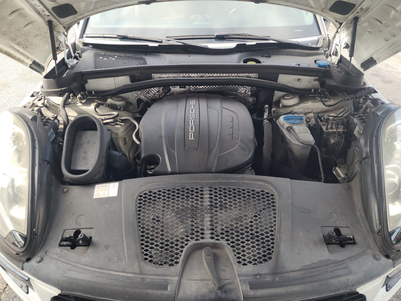 2018 Porsche Macan Sport Edition AWD