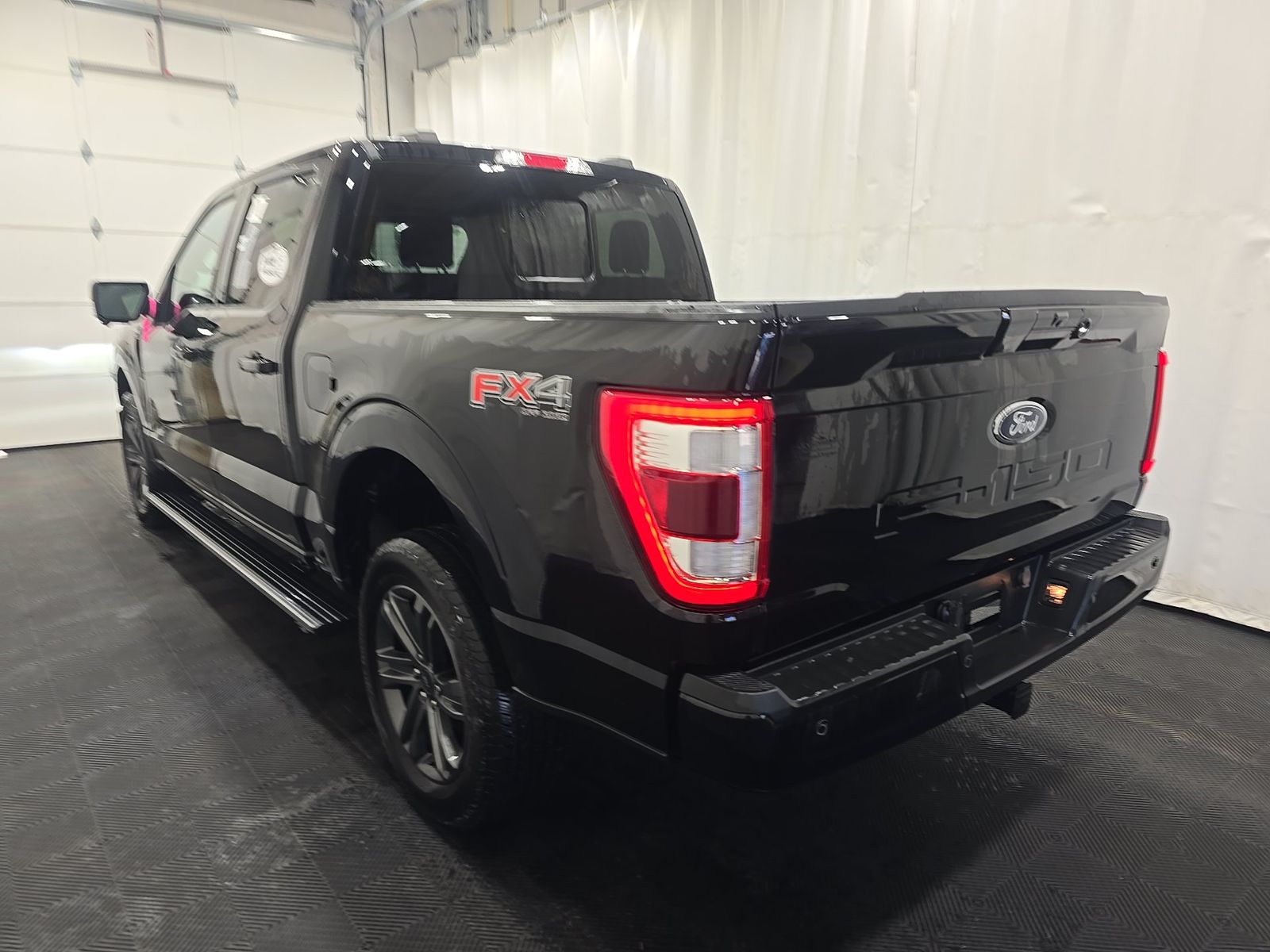 2023 Ford F-150 Lariat AWD