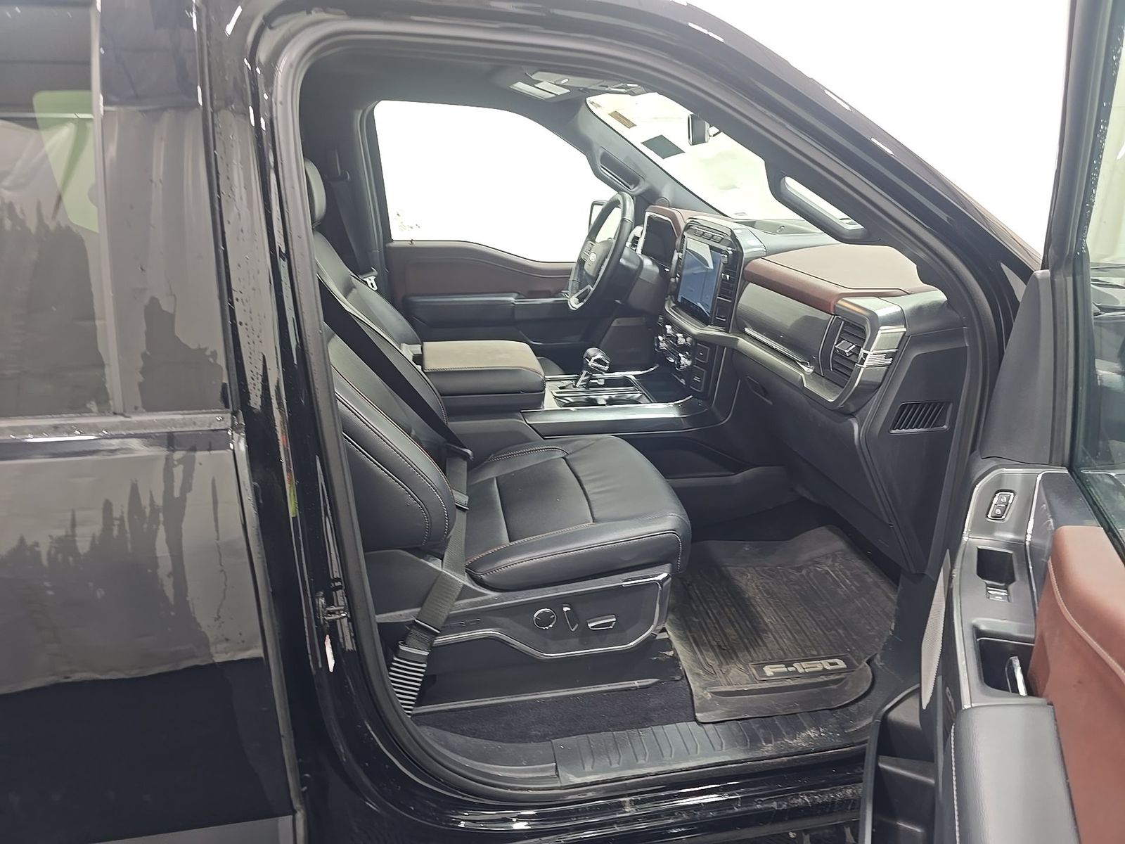 2023 Ford F-150 Lariat AWD