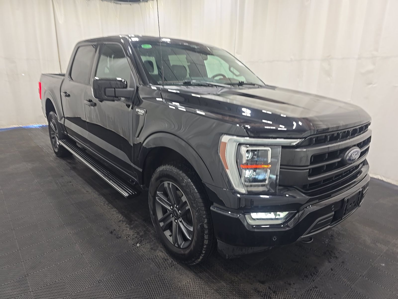 2023 Ford F-150 Lariat AWD