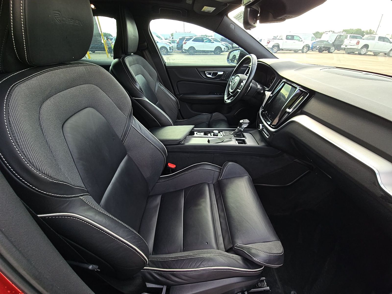 2019 Volvo S60 T5 R-Design FWD