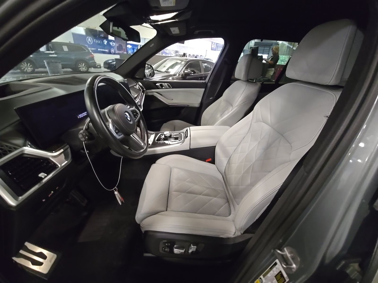 2024 BMW X5 M60i xDrive AWD