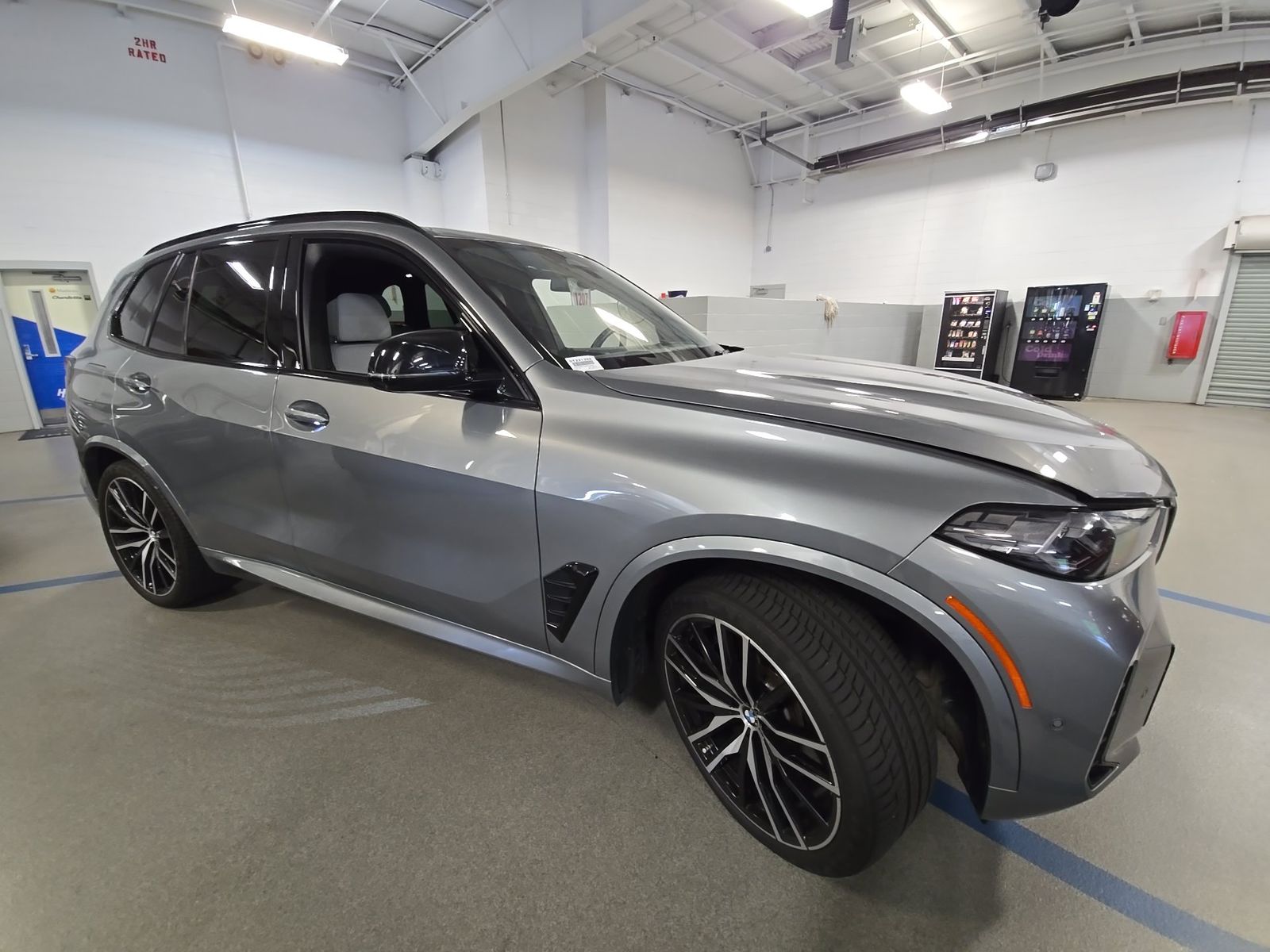 2024 BMW X5 M60i xDrive AWD