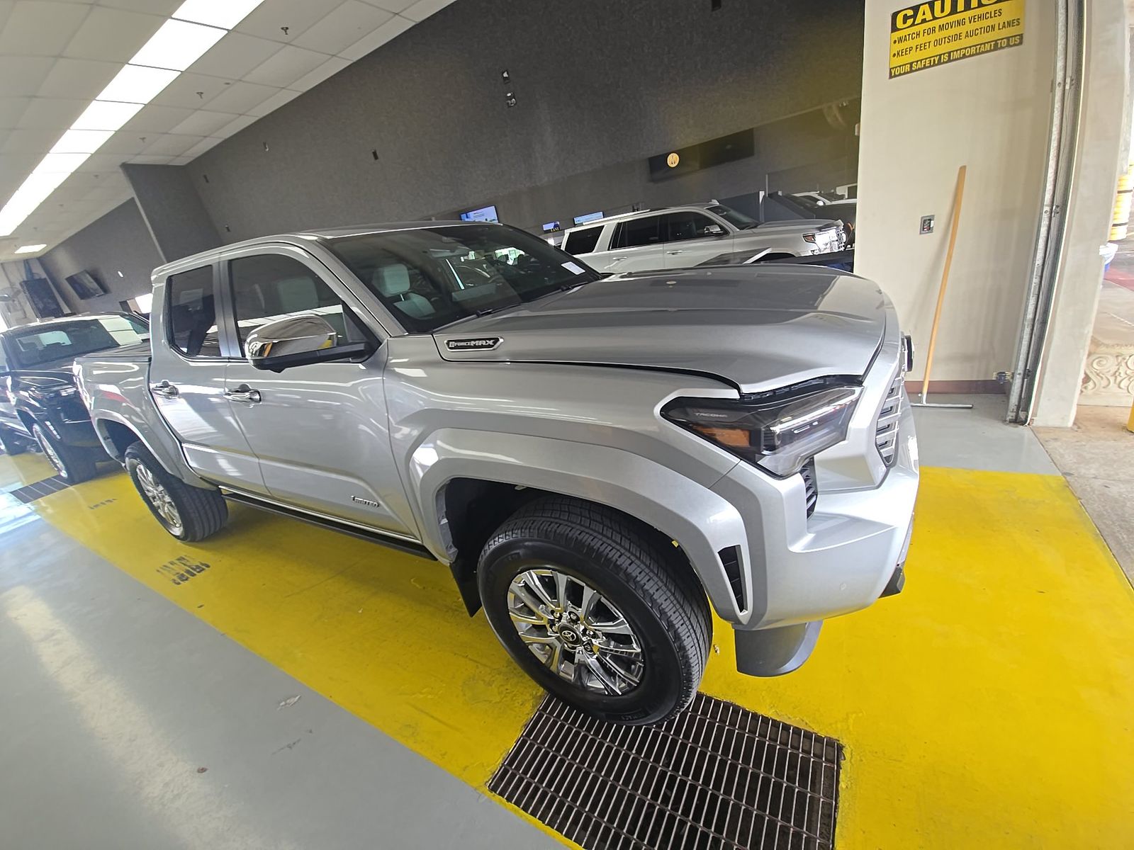 2025 Toyota Tacoma Hybrid Limited AWD