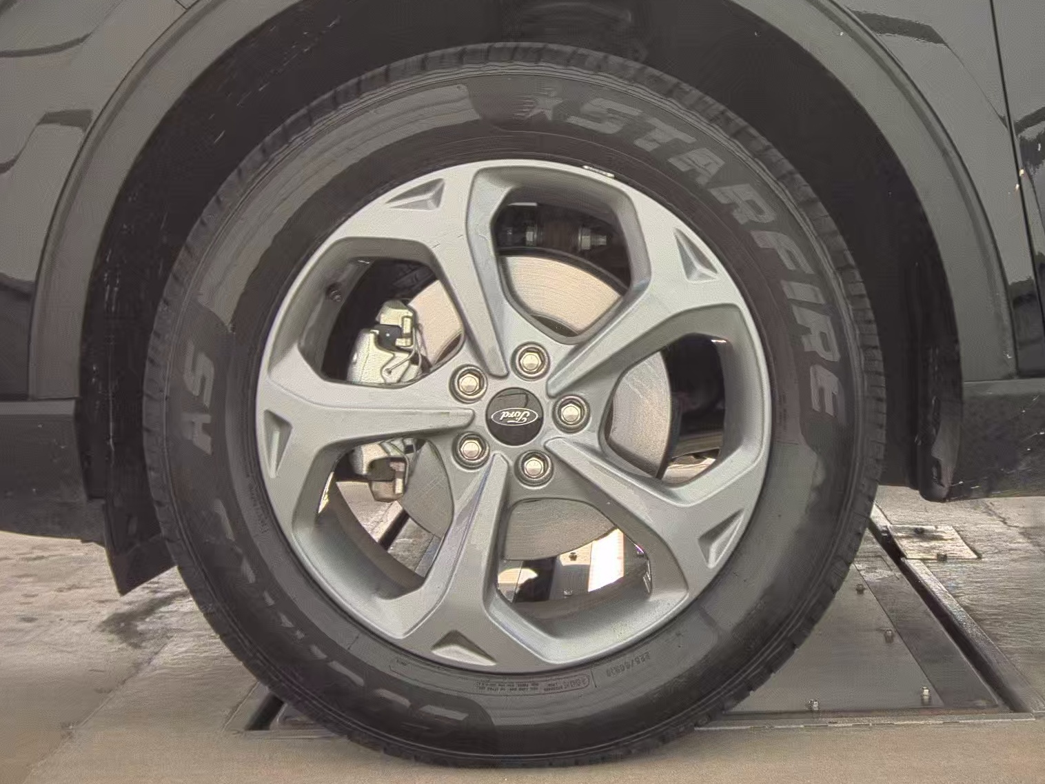 2025 Ford Escape ST-Line Select AWD