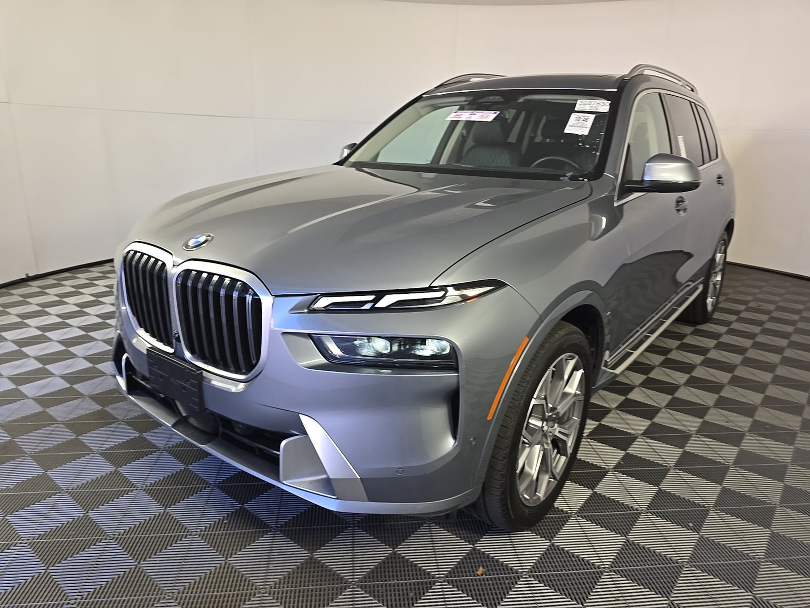 2026 BMW X7 xDrive40i AWD