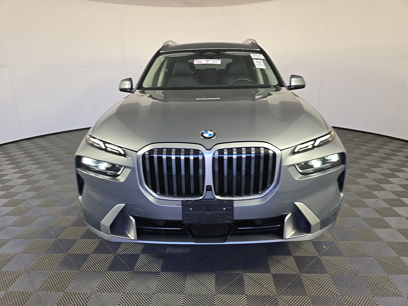 2026 BMW X7 xDrive40i AWD