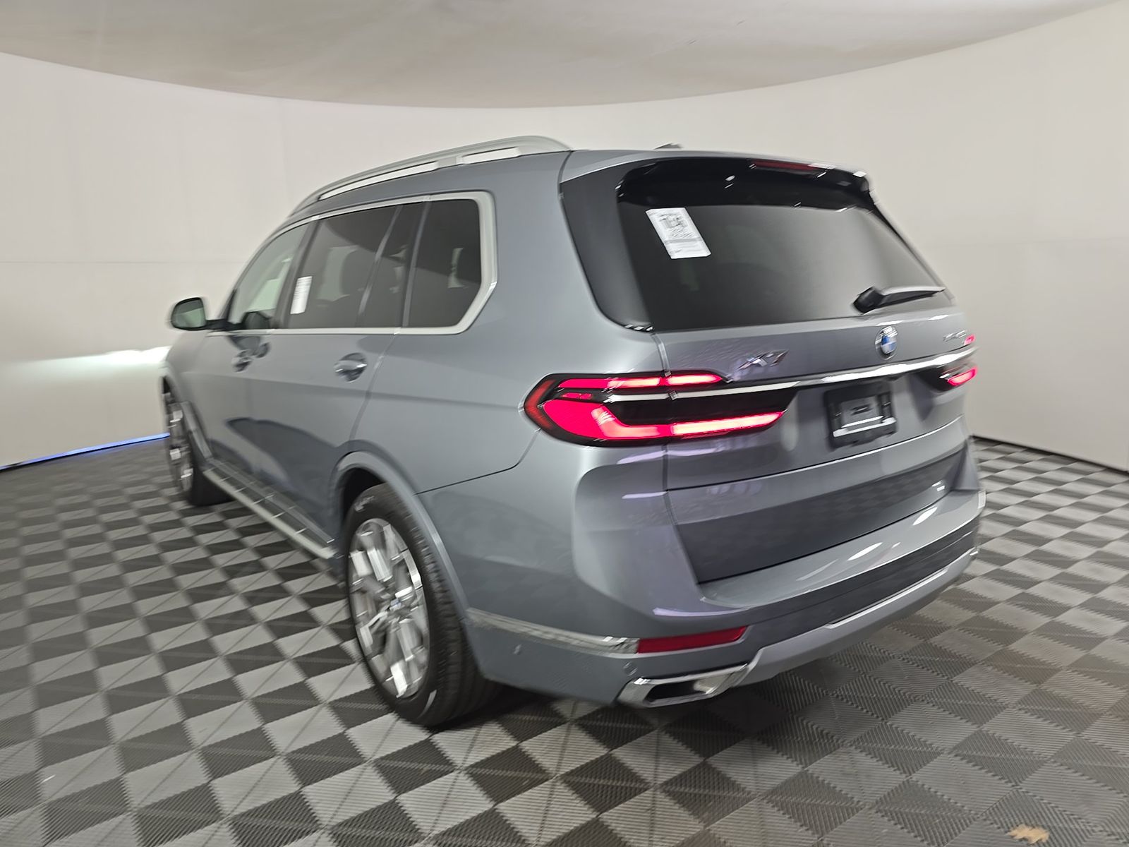 2026 BMW X7 xDrive40i AWD
