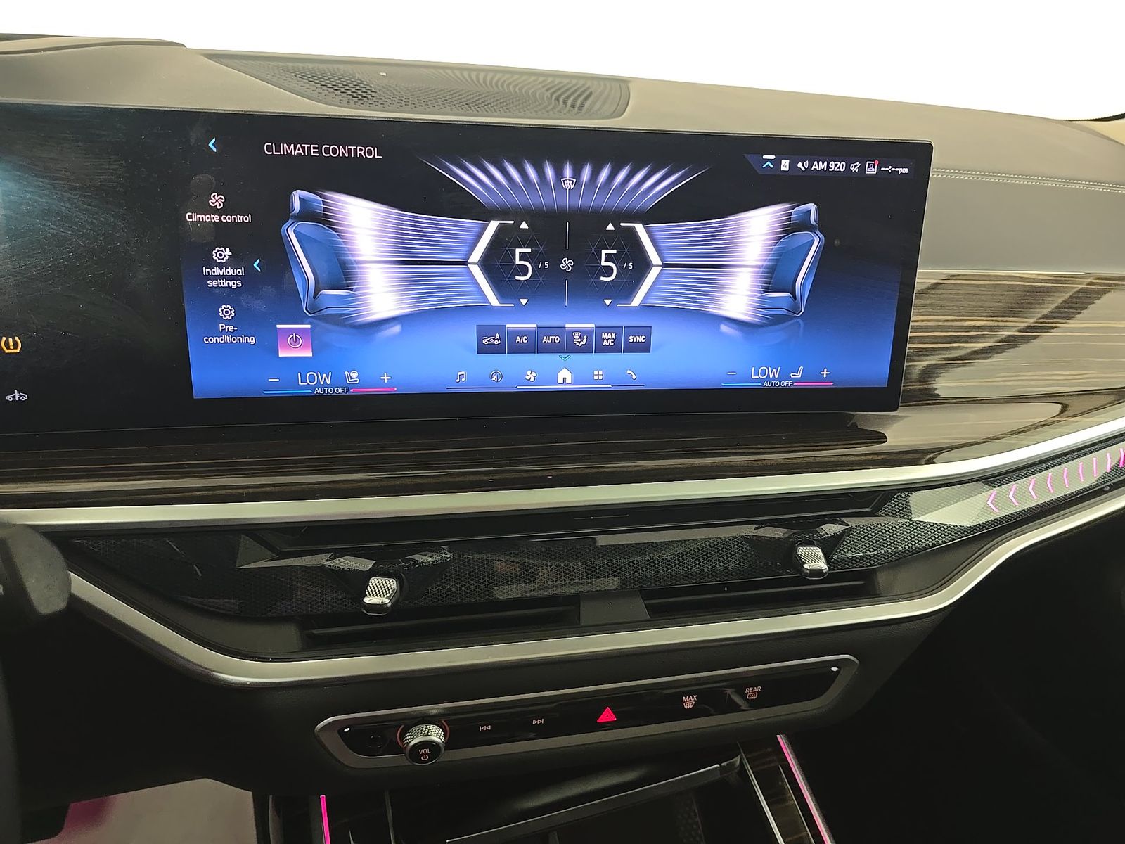 2026 BMW X7 xDrive40i AWD