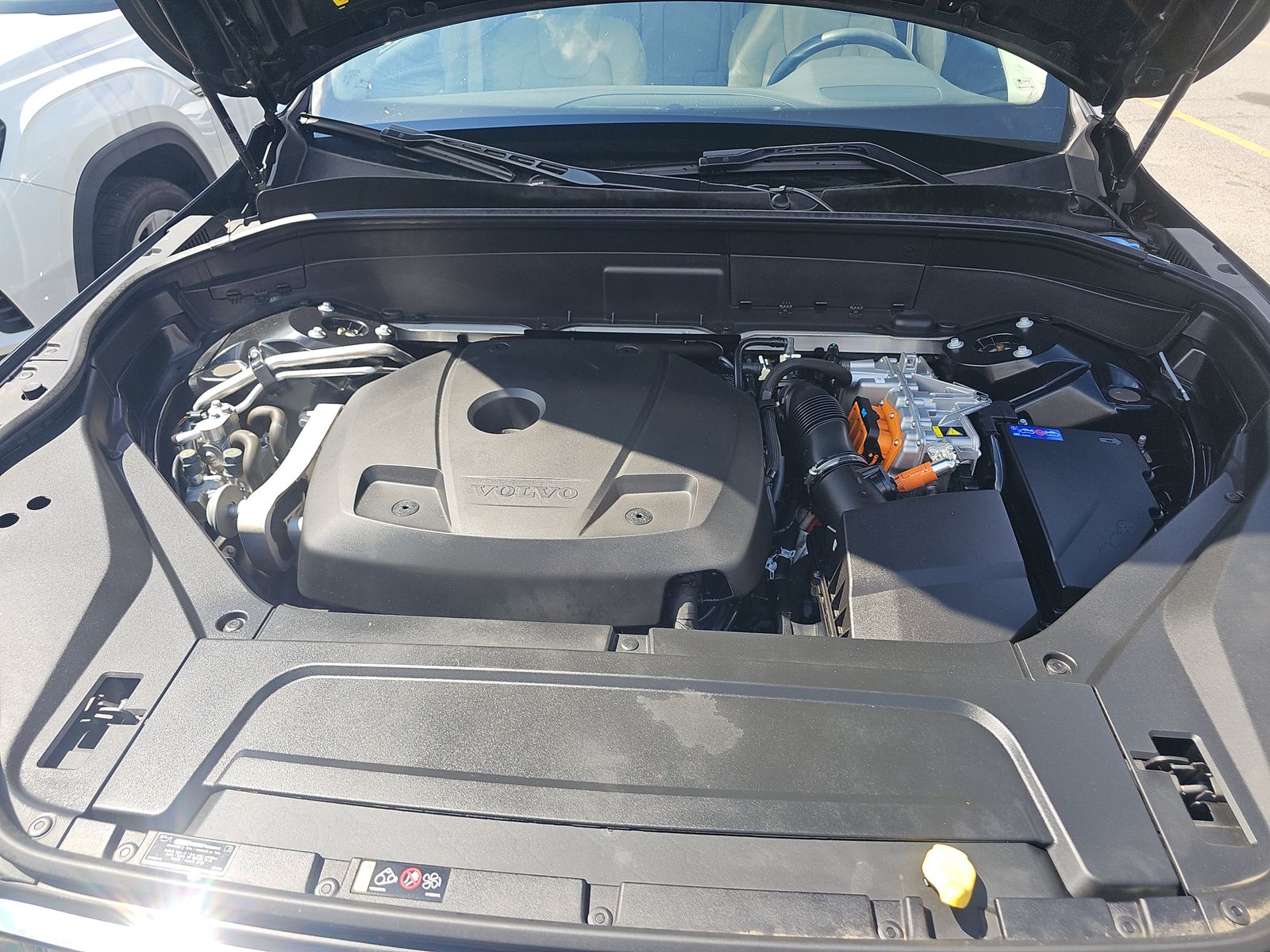 2024 Volvo XC90 Recharge T8 Plus AWD