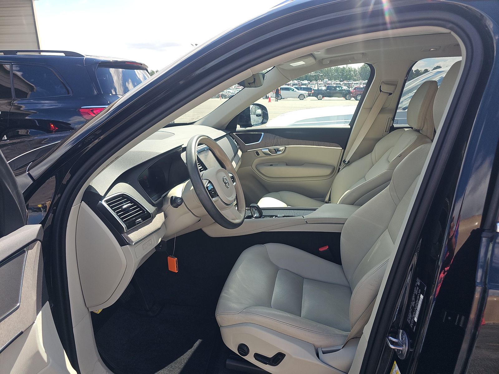 2024 Volvo XC90 Recharge T8 Plus AWD