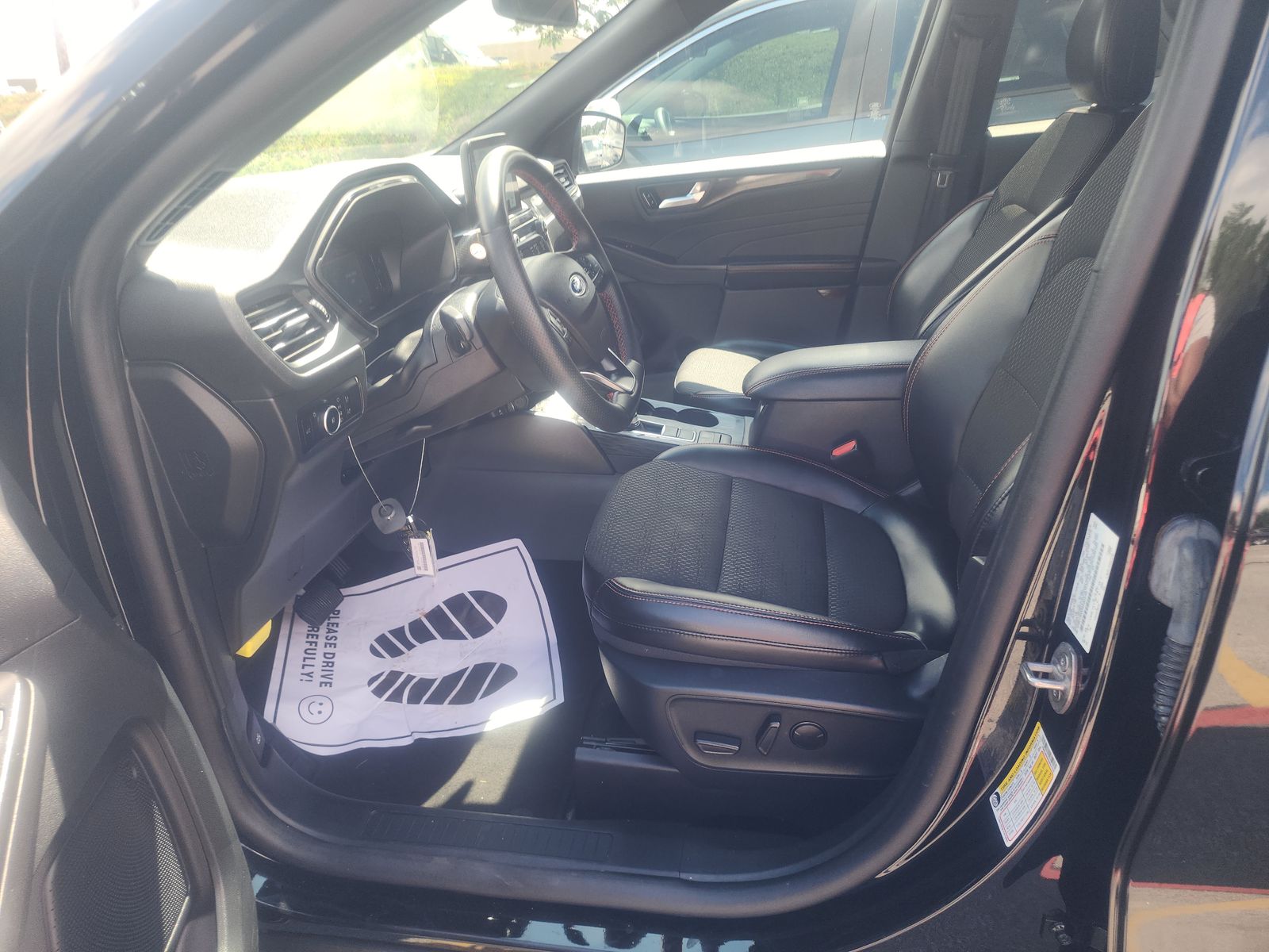 2025 Ford Escape ST-Line Select AWD