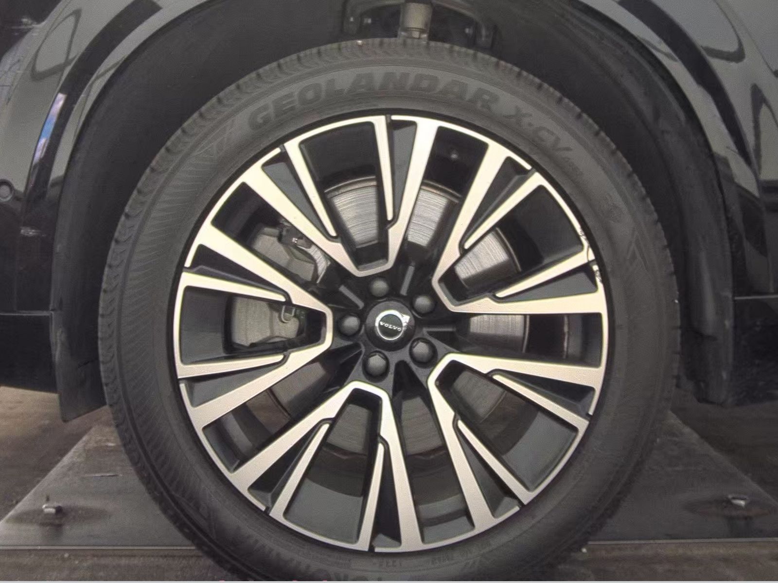 2024 Volvo XC90 Recharge T8 Plus AWD