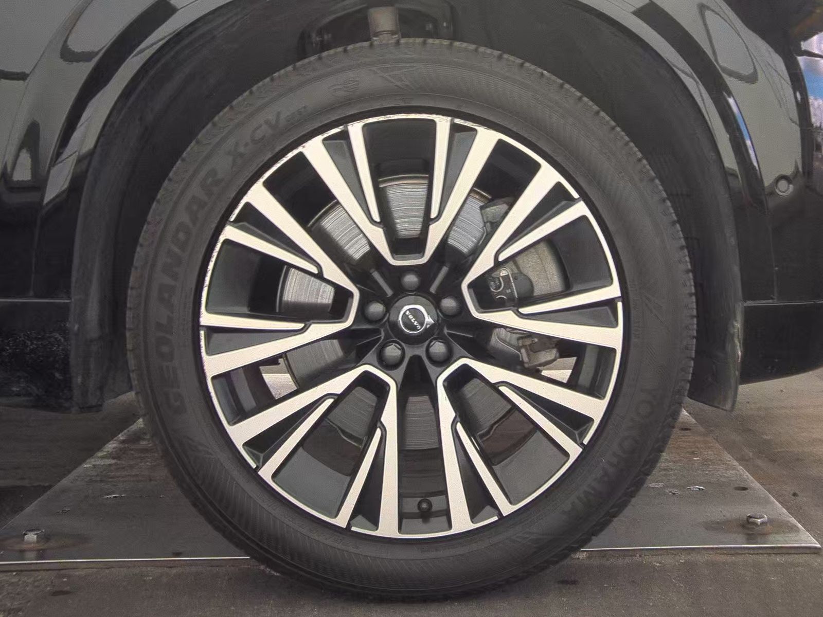 2024 Volvo XC90 Recharge T8 Plus AWD