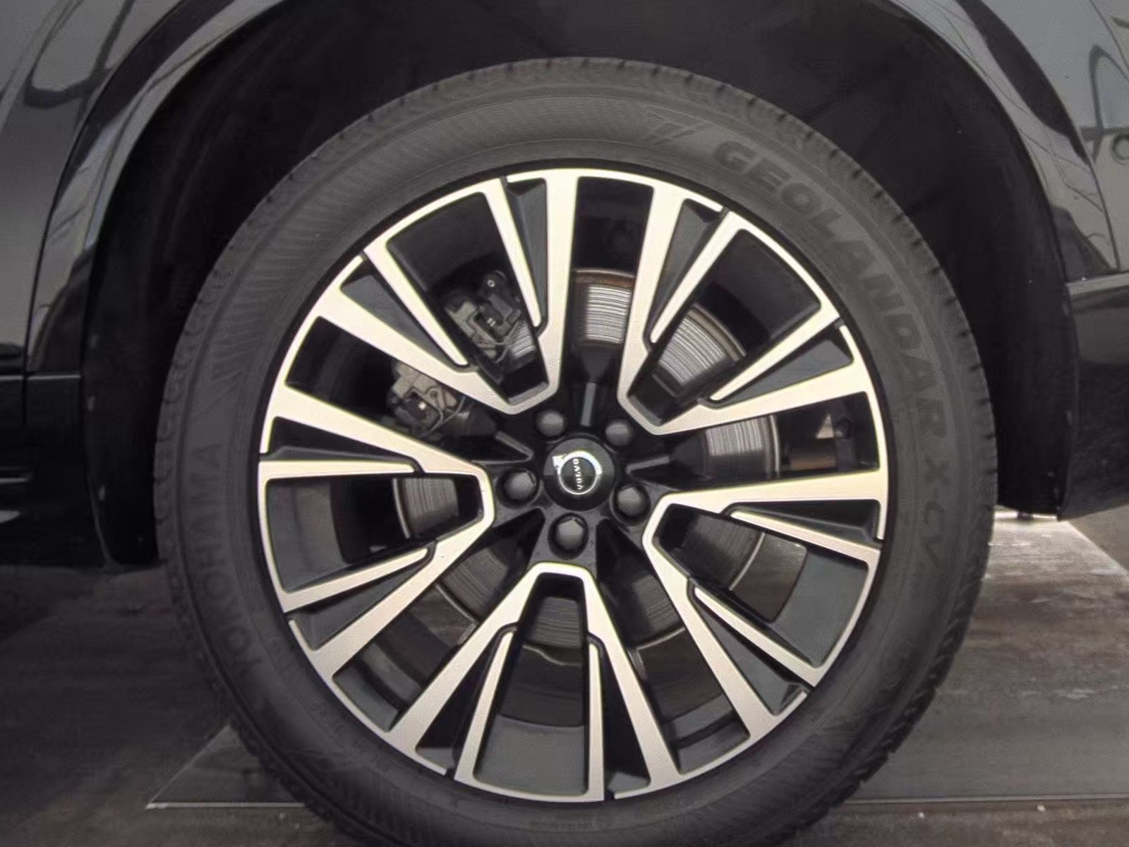 2024 Volvo XC90 Recharge T8 Plus AWD