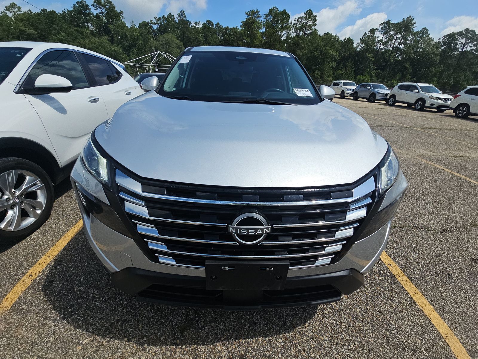 2025 Nissan Rogue SV FWD