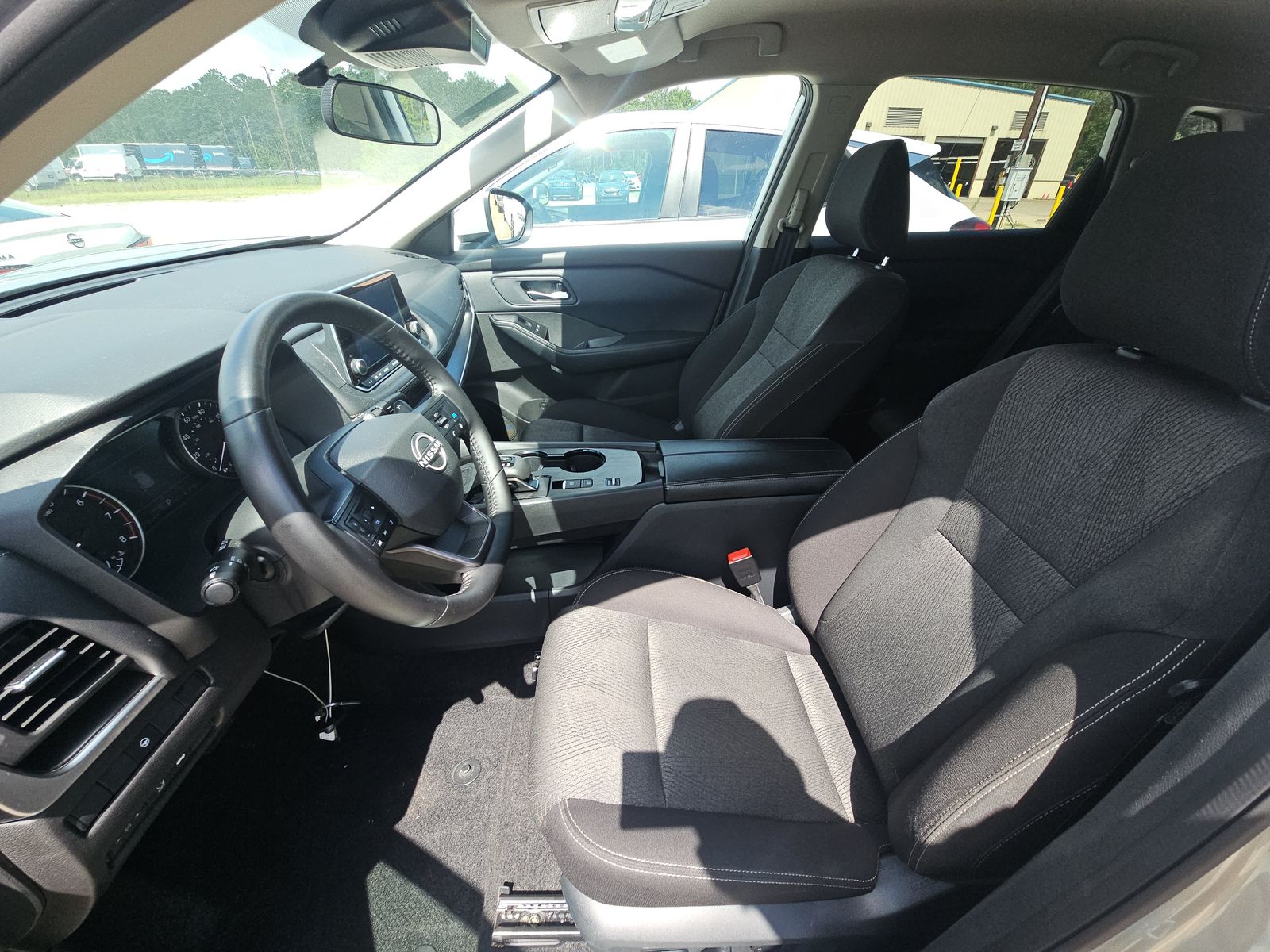 2025 Nissan Rogue SV FWD