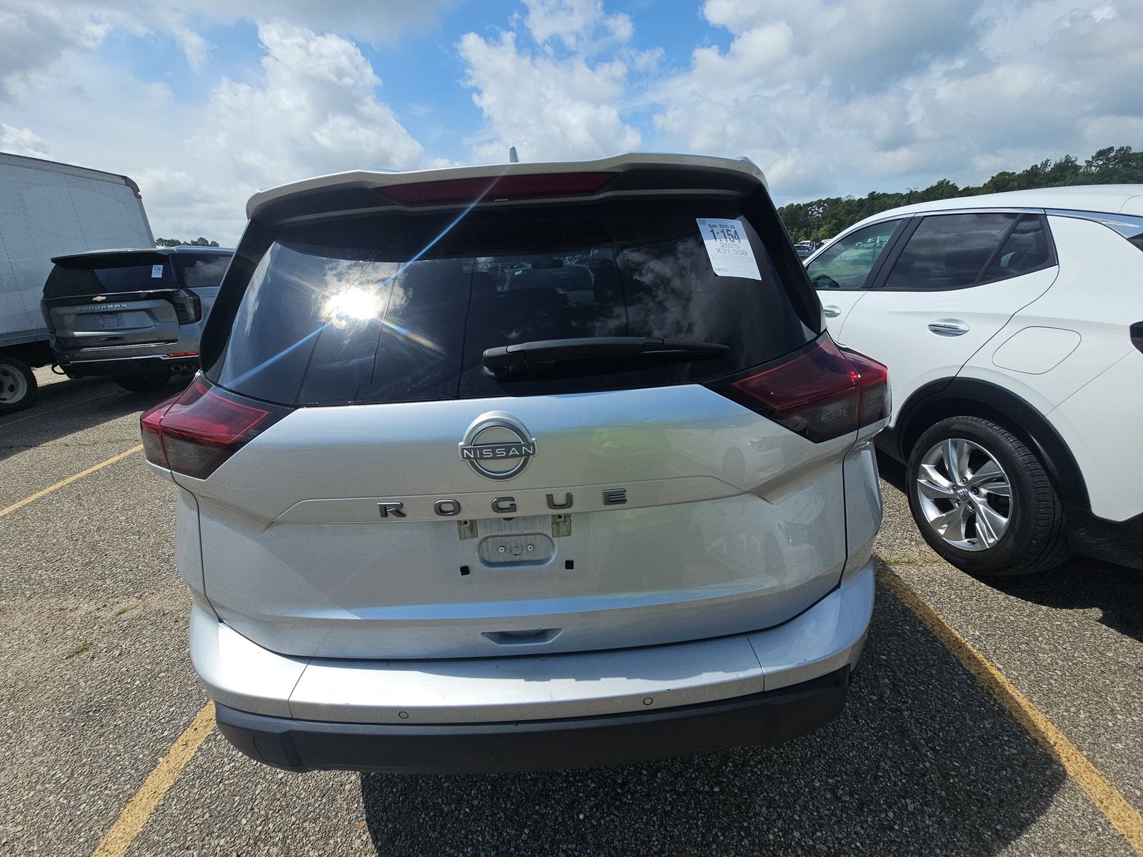 2025 Nissan Rogue SV FWD