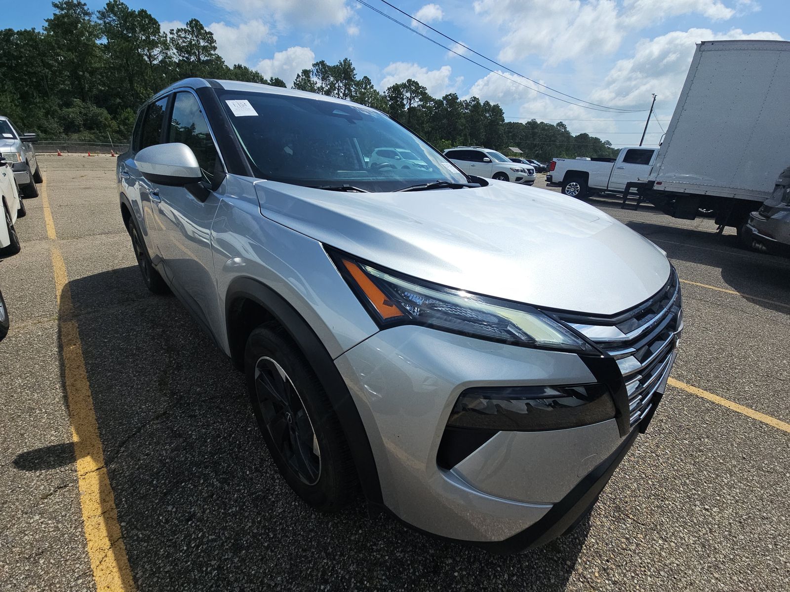 2025 Nissan Rogue SV FWD