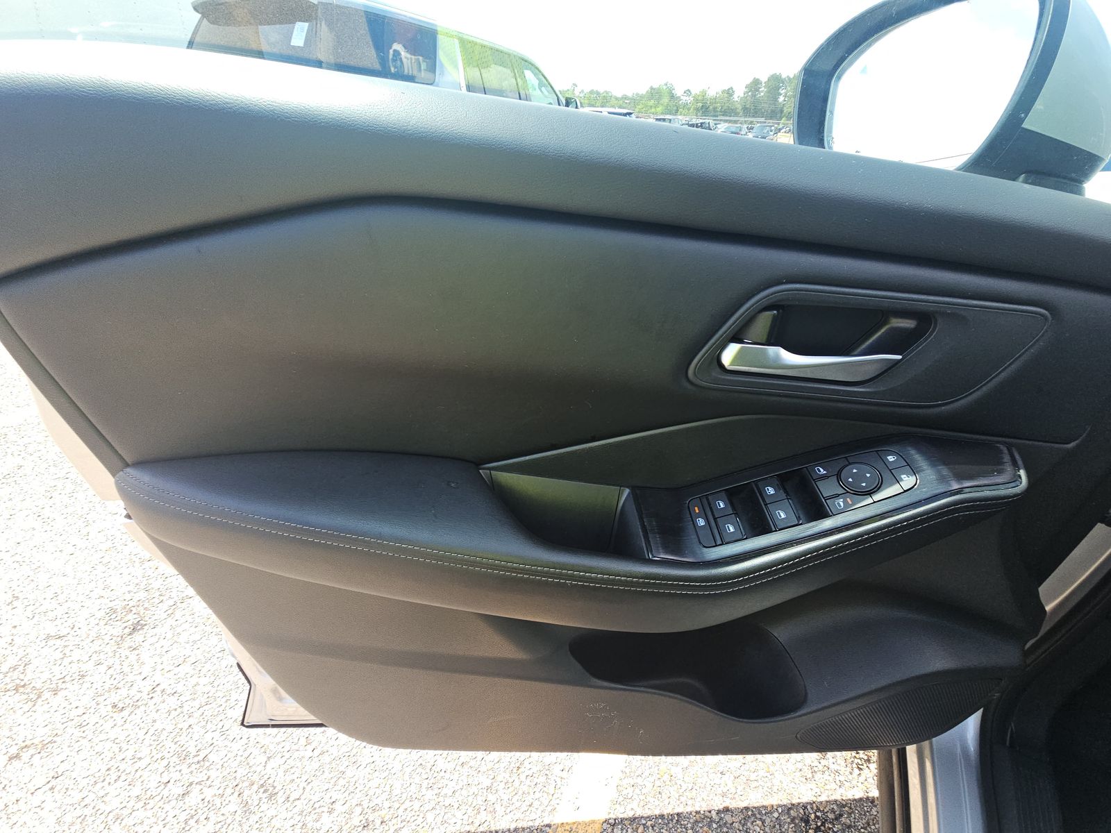 2025 Nissan Rogue SV FWD