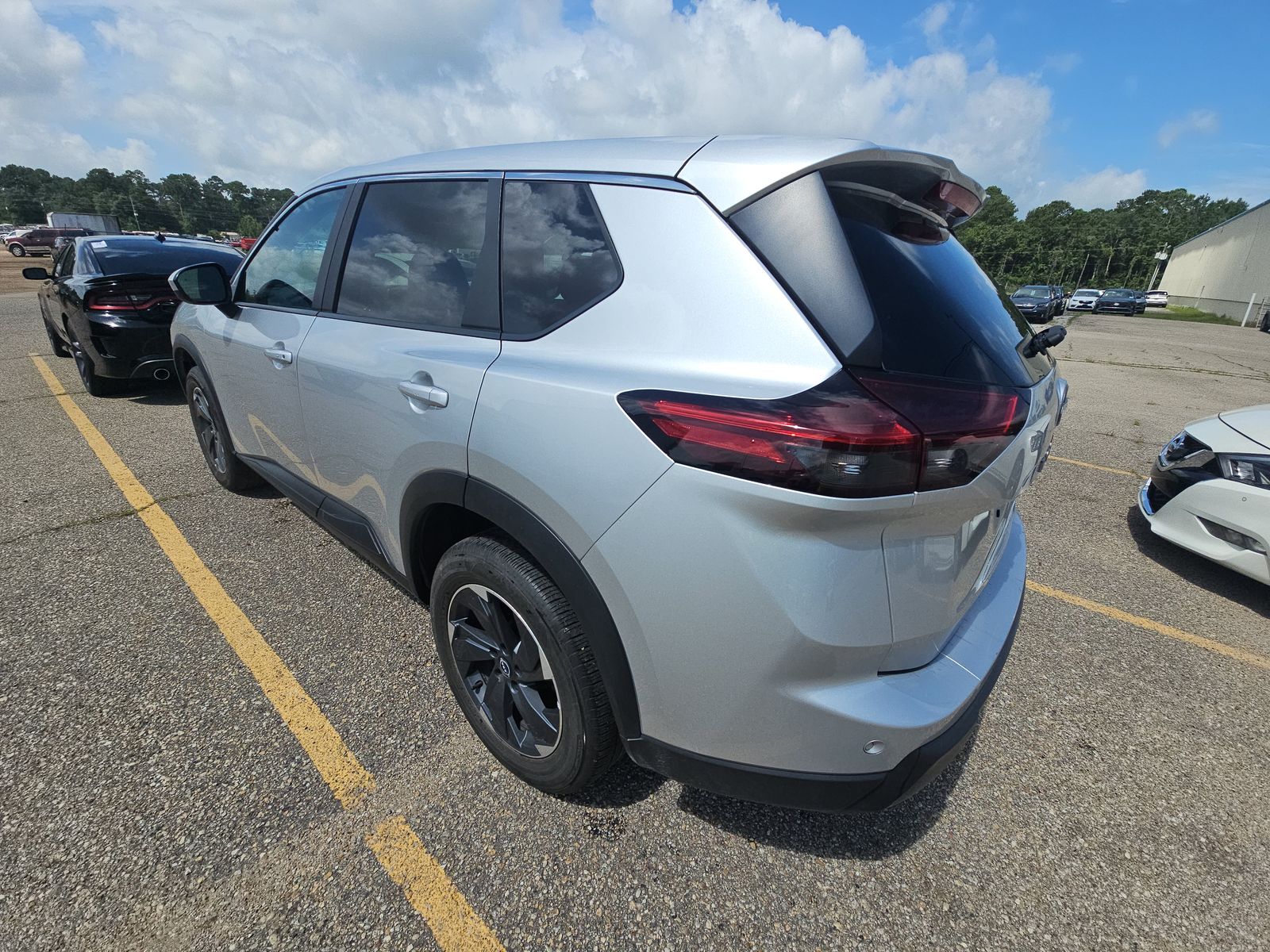 2025 Nissan Rogue SV FWD