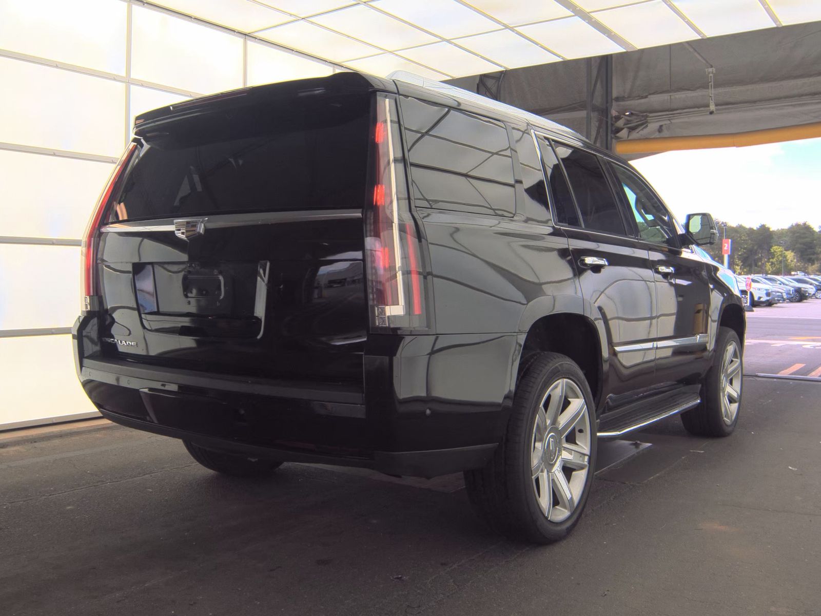 2018 Cadillac Escalade Luxury RWD