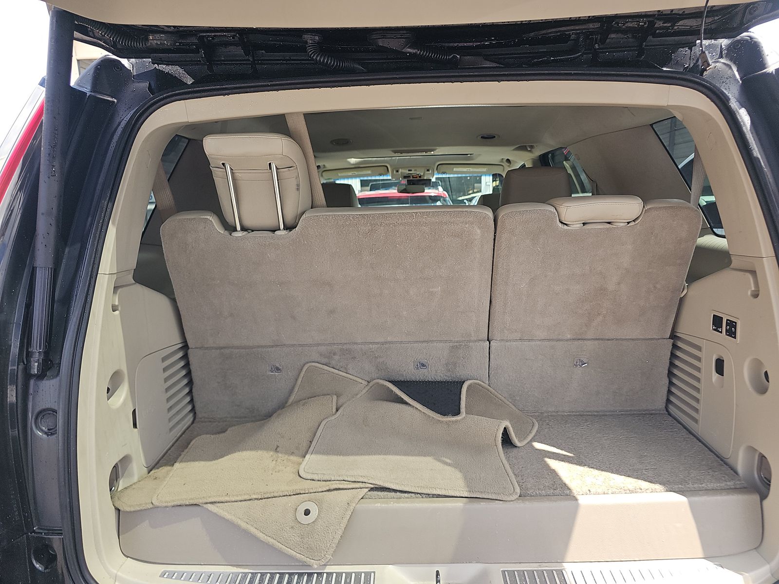 2018 Cadillac Escalade Luxury RWD