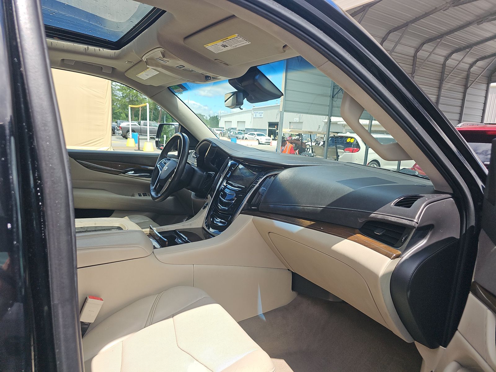2018 Cadillac Escalade Luxury RWD