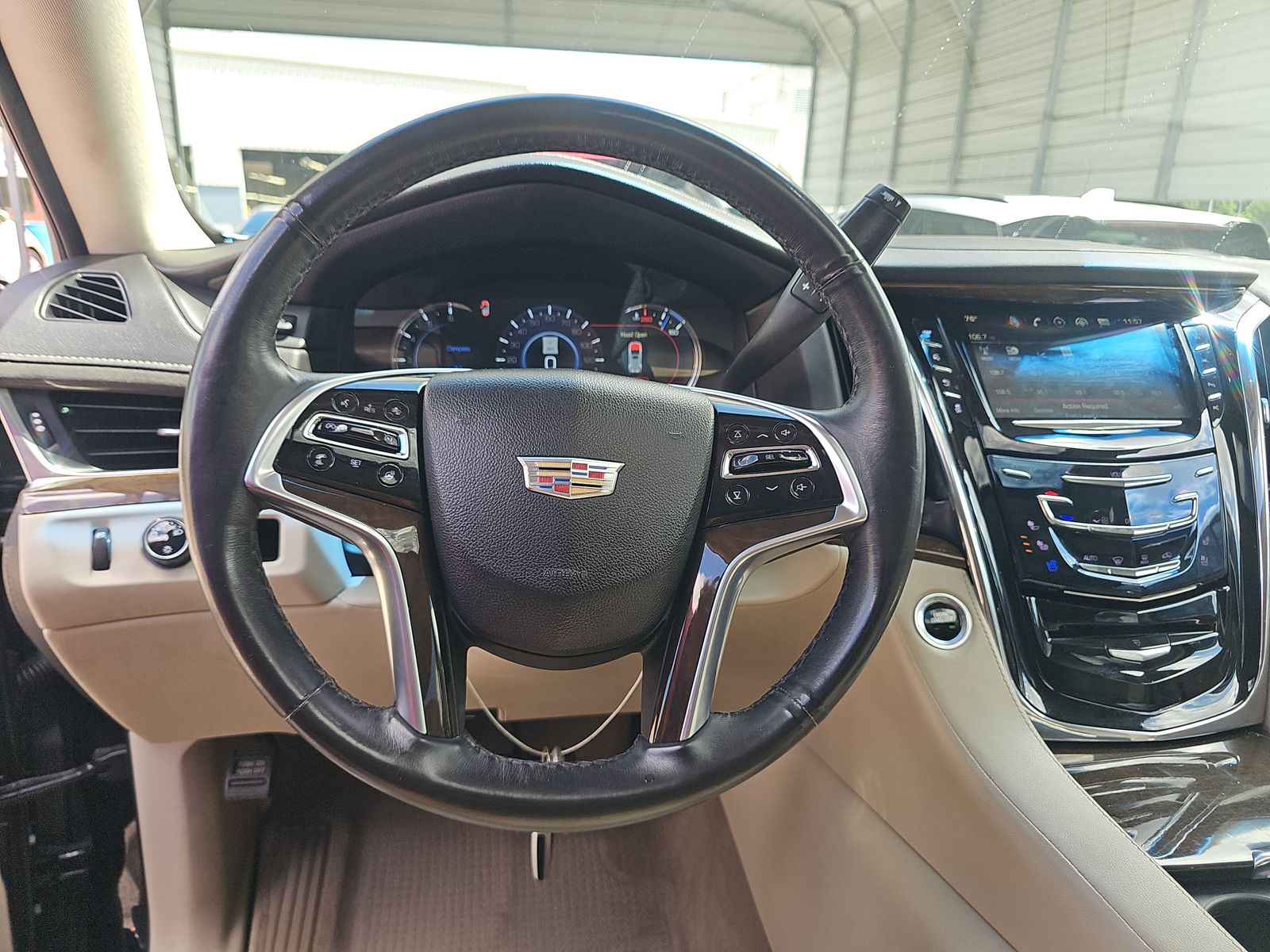 2018 Cadillac Escalade Luxury RWD