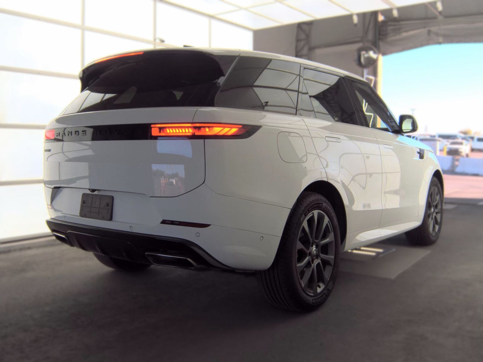 2024 Land Rover Range Rover Sport Dynamic SE AWD
