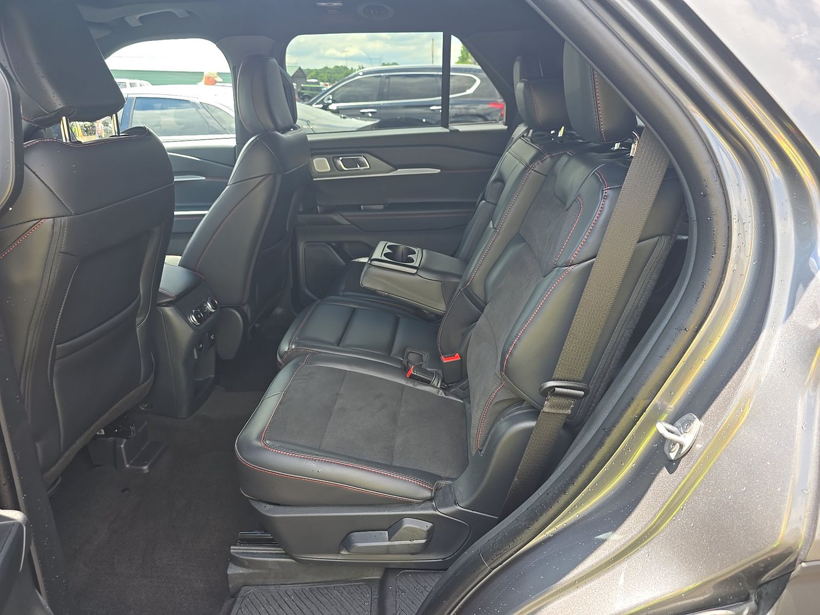 2026 Ford Explorer ST AWD