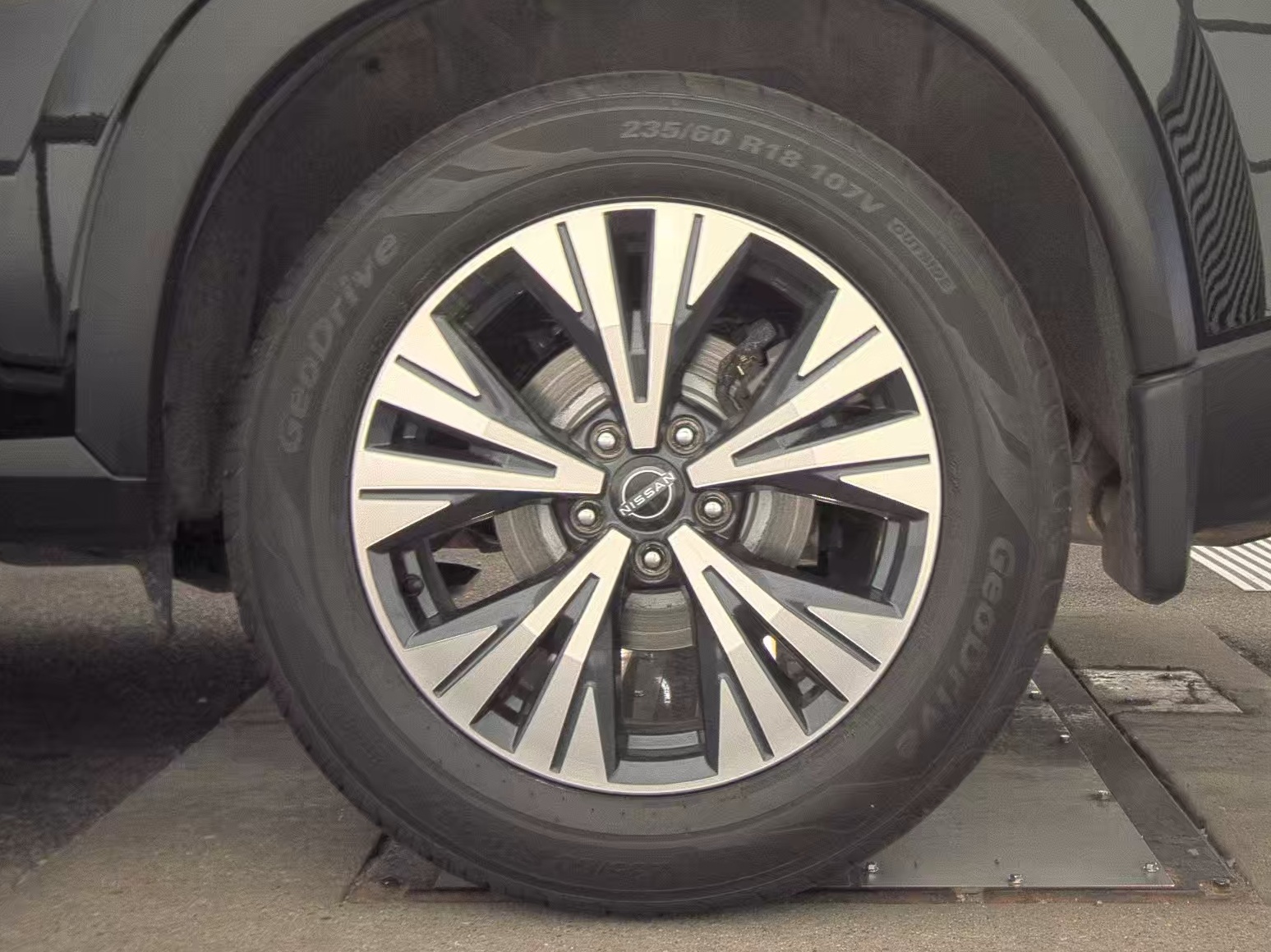 2023 Nissan Rogue SV AWD